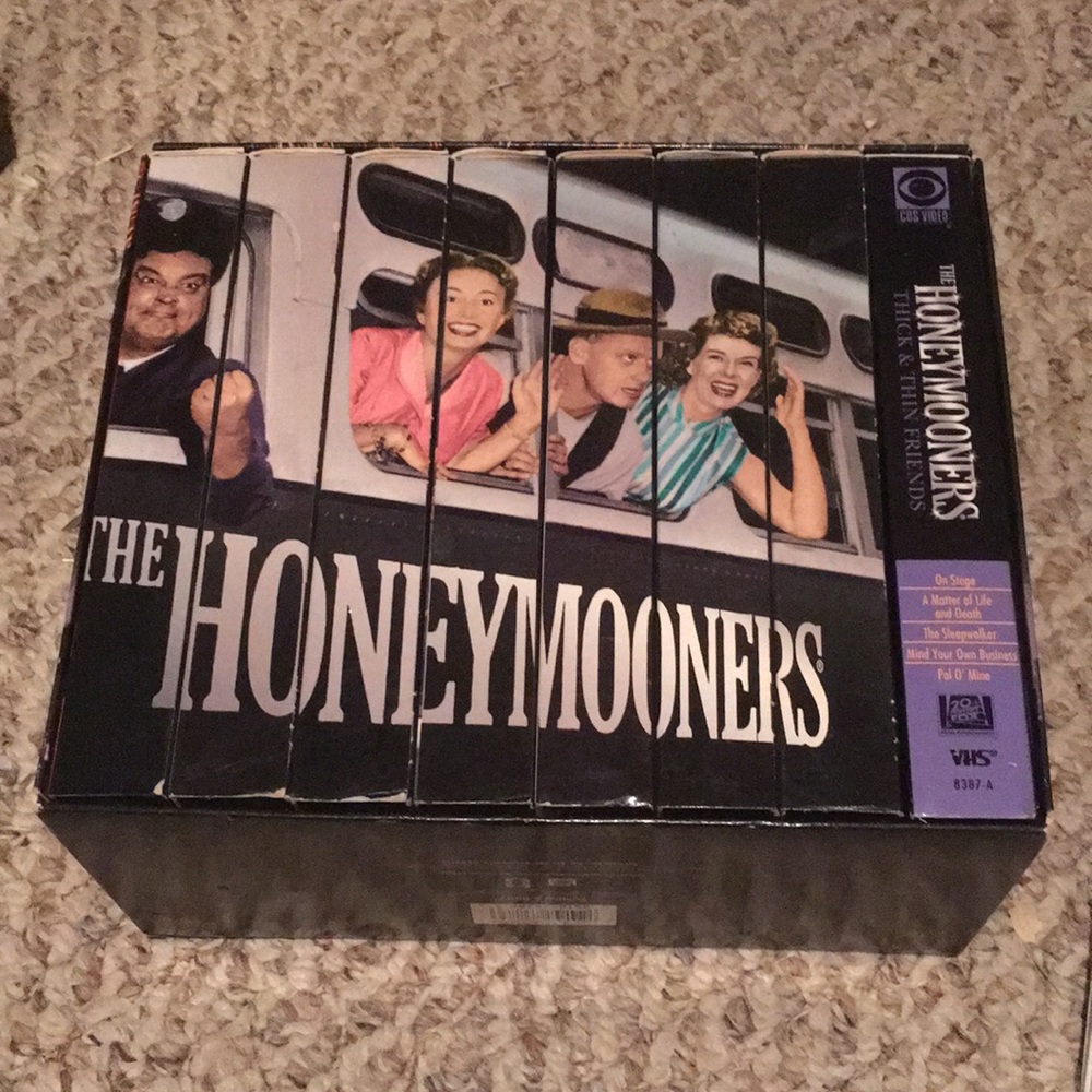 Vintage case of the honeymooners, classic 39 collection